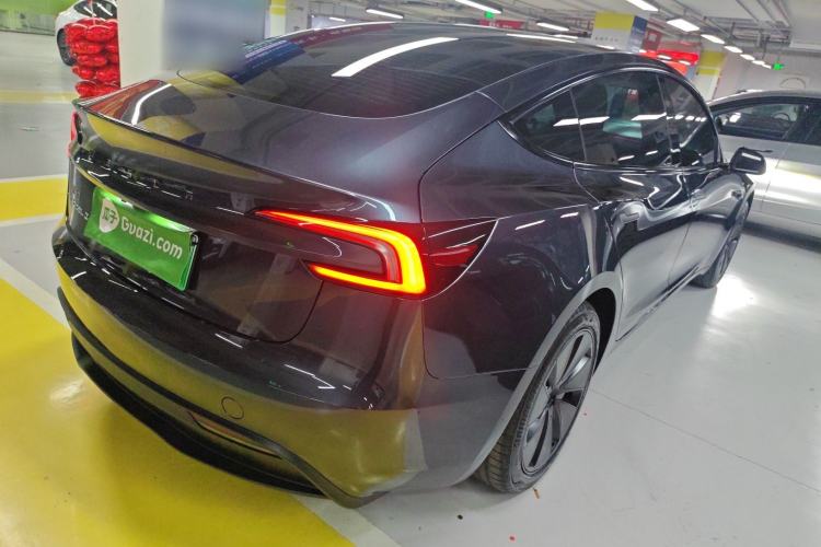 Used Tesla Model 3 2025 Rear-Wheel-Drive Version
