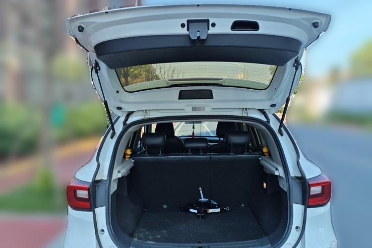 Used MG ZS 2018 1.5L Automatic Luxury Edition China V Standard
