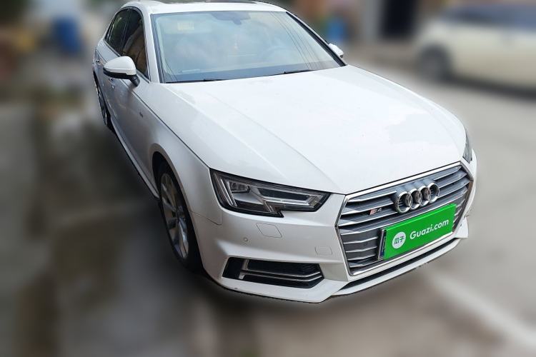 Used Audi A4L 2018 30th Anniversary Edition 40 TFSI Fashion Model
