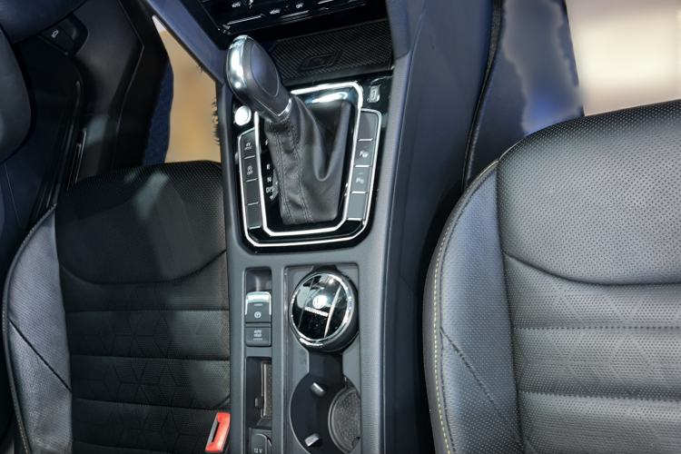 Used Volkswagen FAW-Volkswagen CC 2023 380TSI Striking Edition
