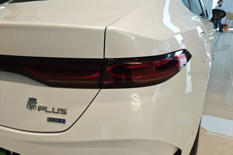 Used BYD Qin PLUS 2025 DM-i Smart Drive 120KM Superior Model
