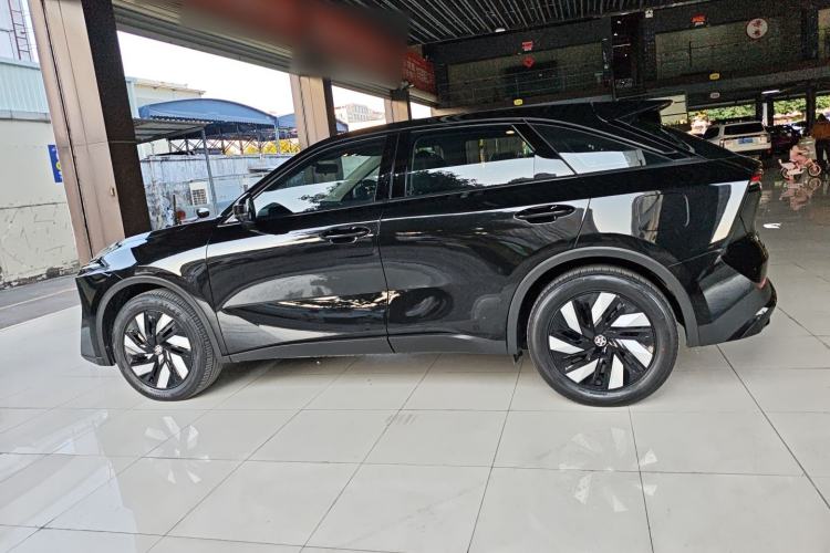 Used Venucia V DD-i 2023 110 km iE Version
