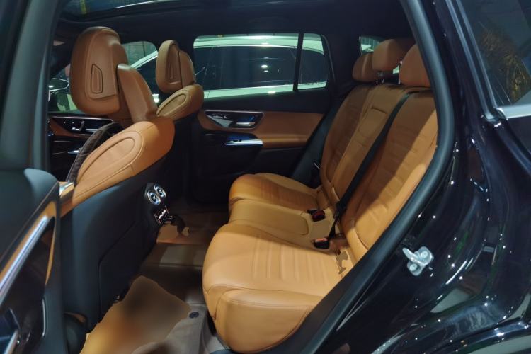 Used Mercedes-Benz GLC 2024 Refreshed GLC 300 L 4MATIC Dynamic Version 5 Seats
