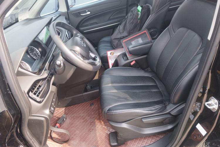 Used GAC Trumpchi M6 2021 270T DCT Elite Edition (7-seater)
