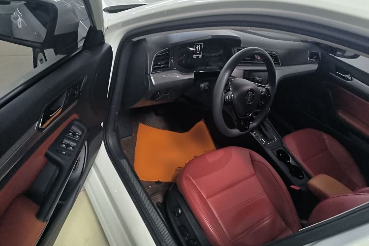 Used Volkswagen Lamando 2019 230TSI DSG Fashion Edition China VI
