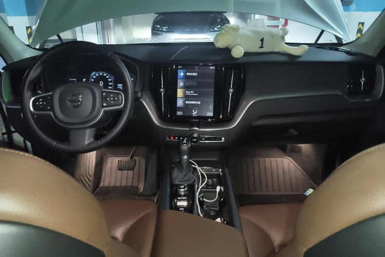 Used Volvo XC60 2020 T5 4x4 Zhiyi Luxury Edition
