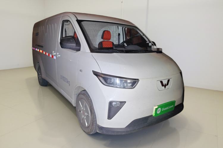 Used Wuling Yangguang 2024 300km Comfort Version with Sealed Windows 60kW
