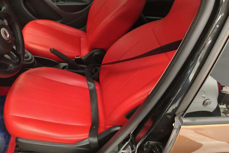 Used  forfour 2016 1.0L 52 kW Dynamic Edition
