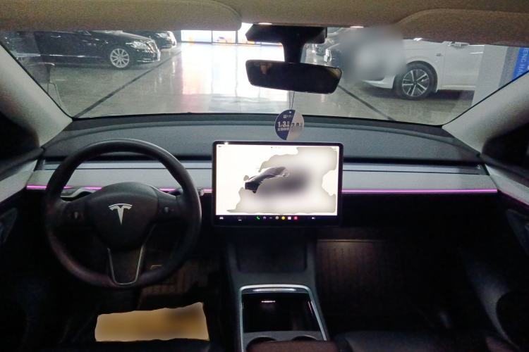 Used Tesla Model Y 2023 Rear-Wheel-Drive Version
