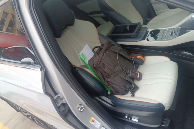 Used BYD Song PLUS New Energy 2024 HONOR Edition DM-i 110km Flagship PLUS
