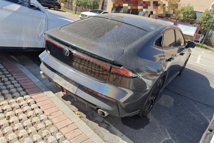 Used Changan UNI-V 2022 1.5T Smart Navigation Version
