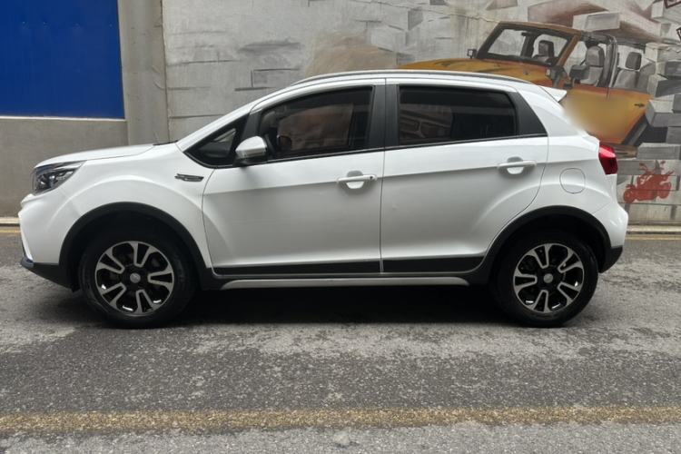 Used Geely Auto Vision X3 2017 1.5L Manual Elite Model
