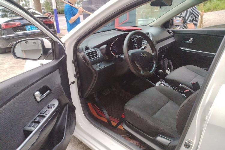 Used Kia K2 2015 Sedan 1.4L Automatic GLS
