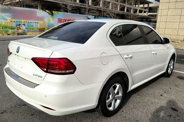 Used Volkswagen Lavida 2019 Lavida Start 1.5L Manual Fashion Edition China VI Standard
