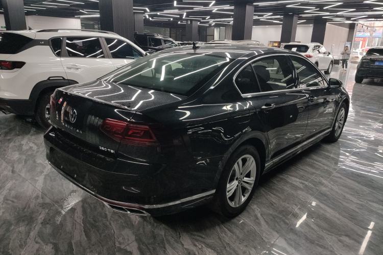 Used Volkswagen Magotan 2025 Zhongxiang Version 280TSI DSG Comfort Edition
