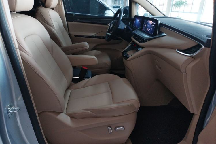 Used Buick GL8 New Energy 2025 Lu Shang Smart Enjoyment Edition 7-Seater