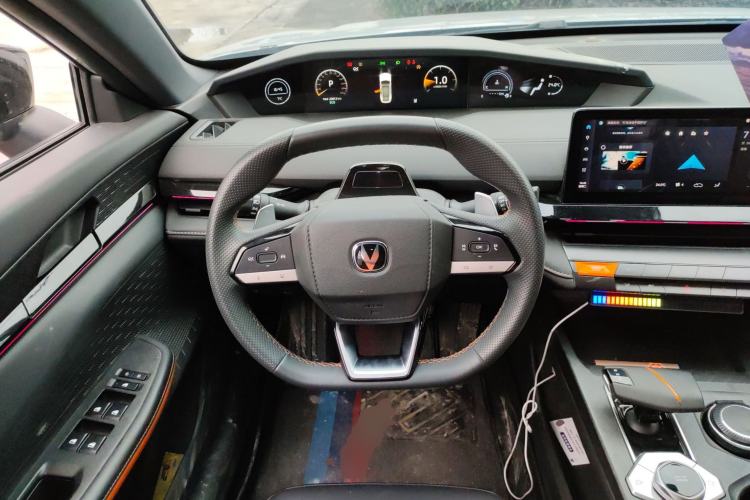 Used Changan UNI-V 2022 1.5T Prestige Version
