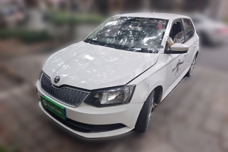 Used Skoda Fabia 2015 1.4L Manual Front-Wheel Drive Model
