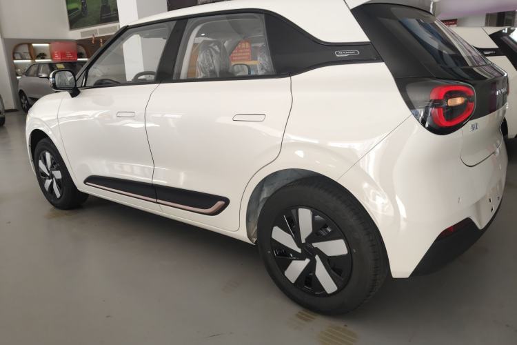 Used Dongfeng NAMMI 01 
