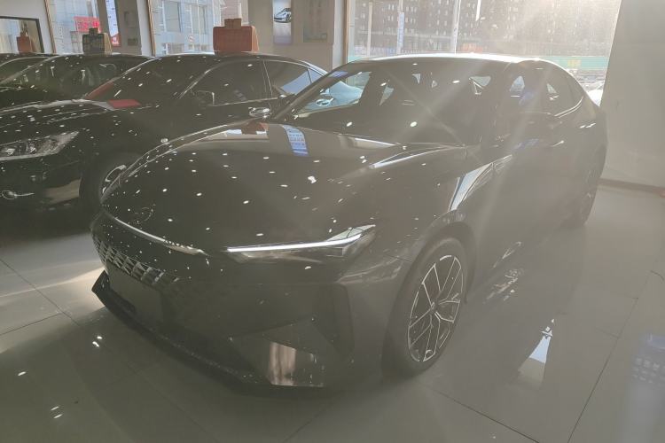 Used Changan UNI-V iDD 2024 Blue Whale Smart Electric iDD 136km Luxury Model