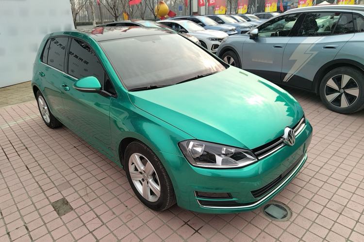 Used Volkswagen Golf 2016 230TSI Automatic Comfort Version
