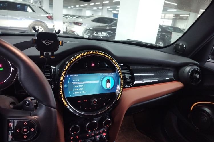 Used  MINI 2023 Facelift 2.0T COOPER S Artist Five-Door Edition
