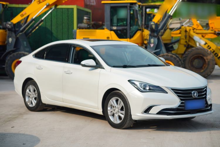 Used Changan Eado 2019 High-Energy Edition 1.6L GDI Manual Pioneer Model China VI Standard
