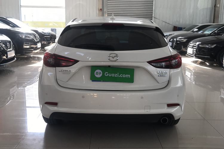 Used Mazda Mazda 3 Axela 2017 Hatchback 1.5L Automatic Comfort Model Emission Standard China V
