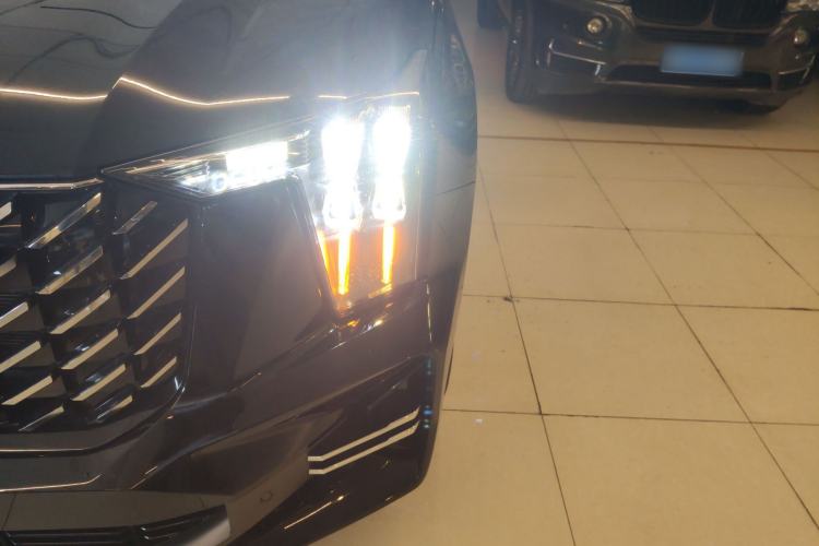 Used GAC Trumpchi GS8 2025 Linghang Series 2.0 TGDI Two-Wheel-Drive Luxury Edition 5 Seats