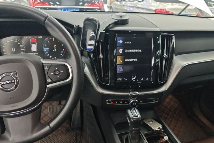 Used Volvo XC60 2019 T5 4x4 Zhiyuan Edition China VI Standard
