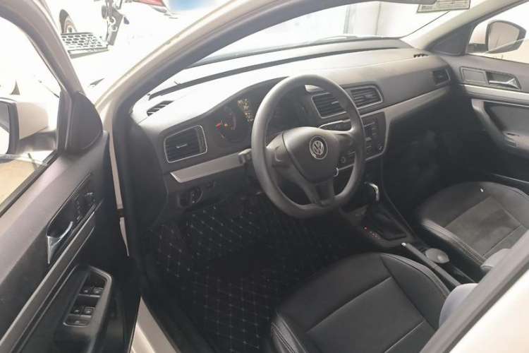 Used Volkswagen Lavida 2018 Classic 1.5L Automatic Fashion Edition China VI Standard
