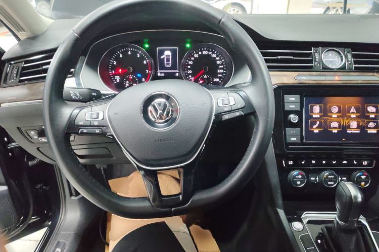 Used Volkswagen Magotan 2019 330TSI DSG Luxury Version China VI Standard
