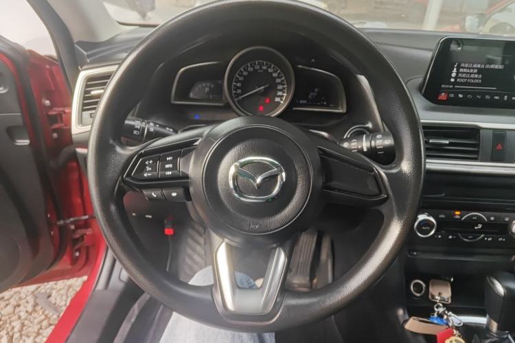 Used Mazda Mazda 3 Axela 2017 Hatchback 1.5L Automatic Luxury Model Emission Standard China V