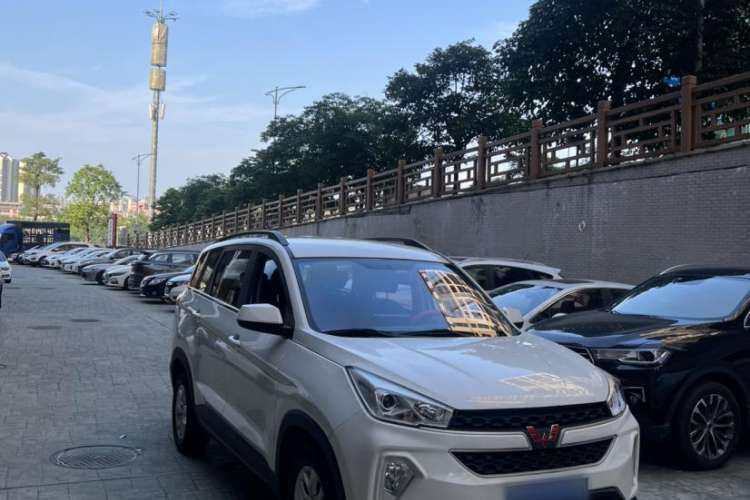 Used Wuling Hongguang S3 2019 1.5L Manual Comfort Model China VI Standard
