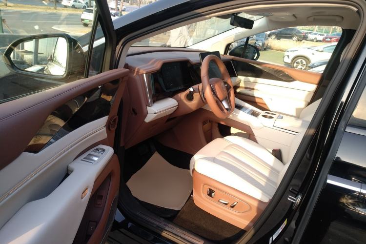 Used BYD Xia 2025 DM-i 1.5T 180km Excellence Model
