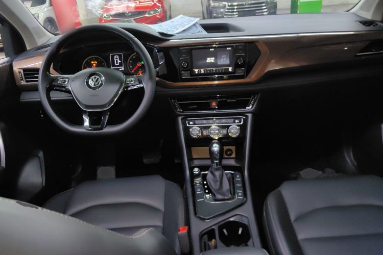 Used Volkswagen Tharu 2020 280TSI Two-Wheel Drive Comfort Edition China VI Standard
