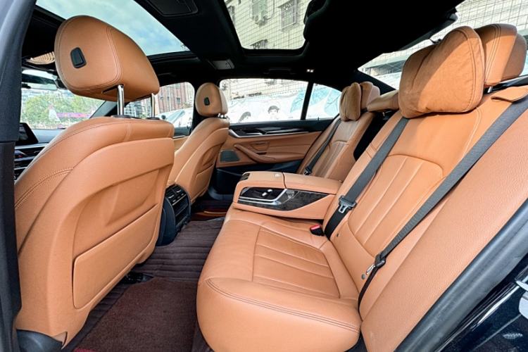 Used BMW 5 Series 2018 530Li Leading Model M Sport Package