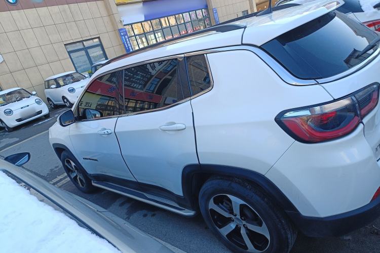 Used  Compass 2017 200T Automatic Family Edition
