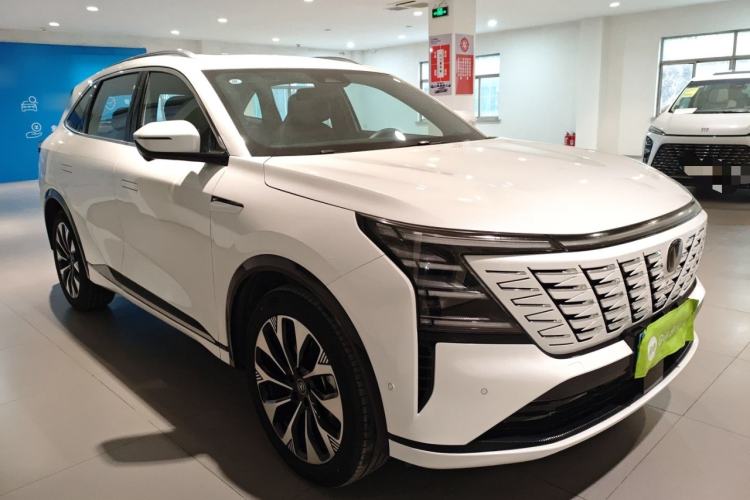 Used Changan CS75 PLUS 2025 4th Generation UItra 2.0T New Blue Whale Smart Intelligent Powertrain Version