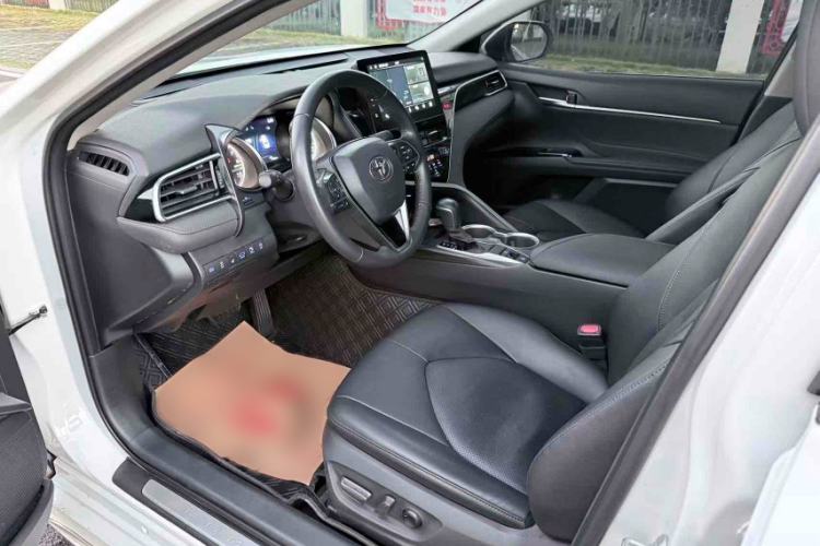 Used Toyota Camry 2023 2.0G Luxury Edition