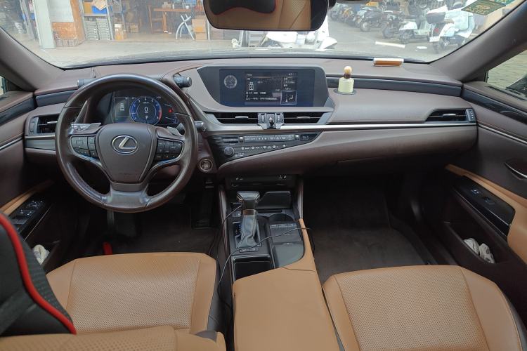 Used Lexus ES 2020 200 Excellence Edition