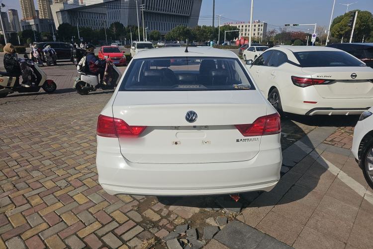 Used Volkswagen Santana 2016 1.4L Manual Fashion Edition
