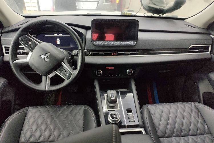 Used Mitsubishi Outlander 2023 1.5T CVT Four-Wheel Drive Prestige Edition 7 Seats
