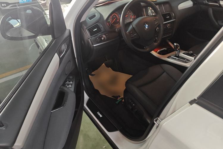 Used BMW X3 2016 sDrive20i
