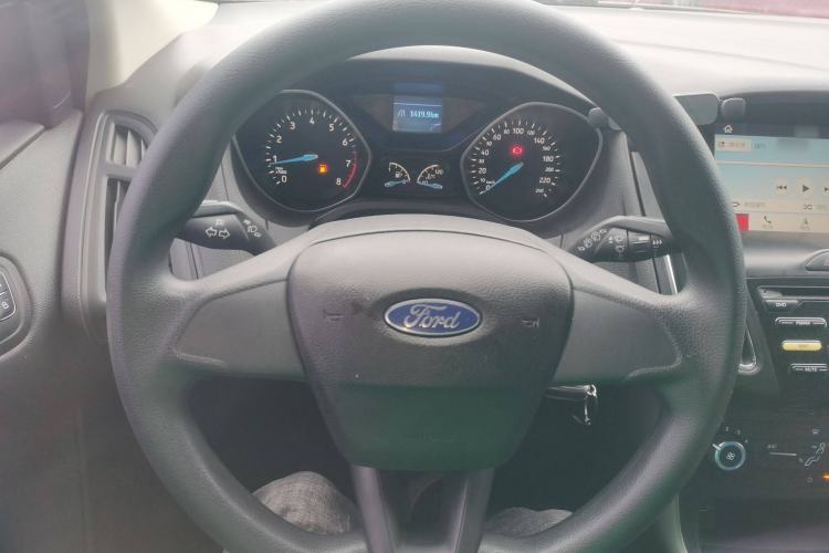 Used Ford Focus 2017 Hatchback 1.6L Manual Comfort Plus SmartDrive Edition
