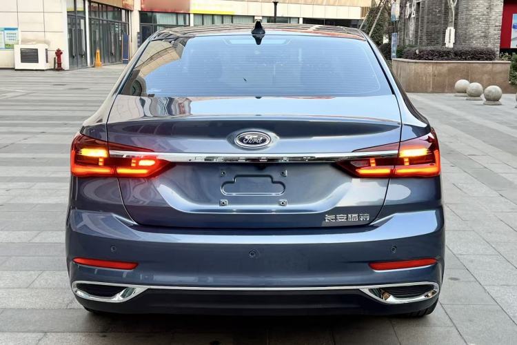 Used Ford Escort 2021 1.5L Automatic Diamond Edition
