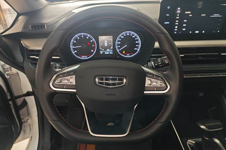 Used Geely Auto Vision X3 2021 PRO 1.5L CVT Deluxe Model
