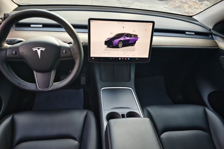 Used Tesla Model Y 2022 Rear-Wheel-Drive Version
