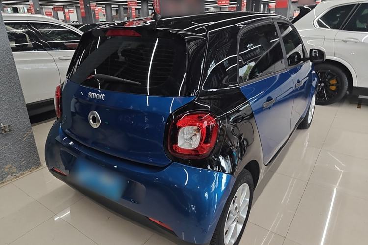 Used  forfour 2016 1.0L 52 kW Dynamic Edition
