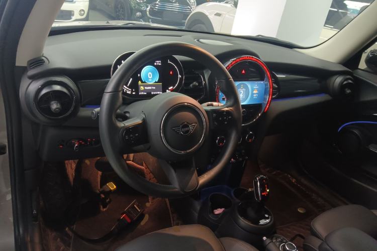 Used  MINI 2023 Updated 1.5T COOPER Artist
